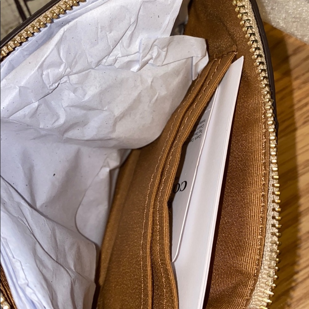SOLD~ COACH Signature Canvas White/ Khaki Wristlet - Picture 8 of 8